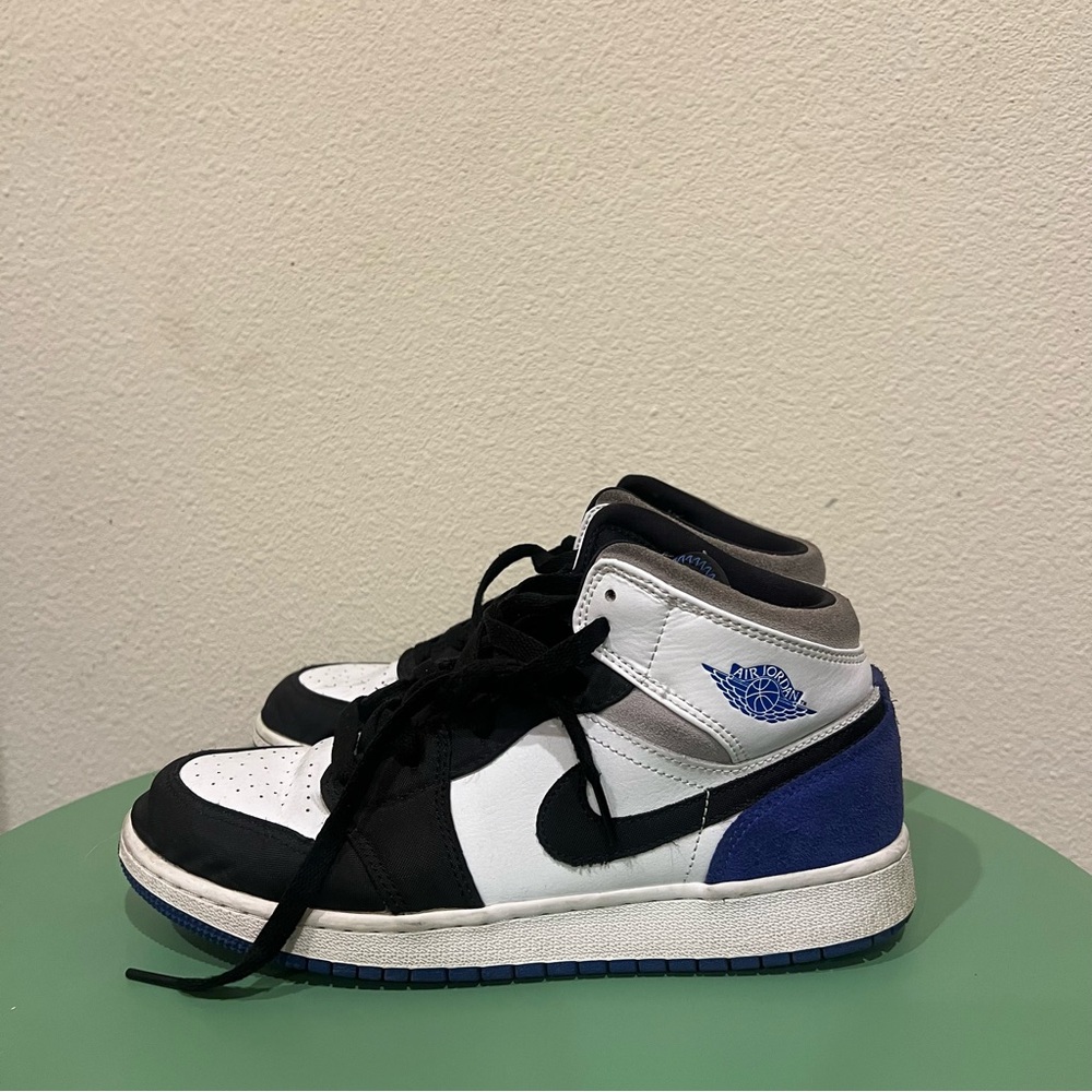 2020 Nike Air Jordan 1 Mid GS Royal White